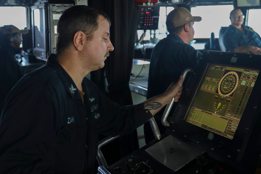 USS Truxtun Bab al-Mandeb Transit