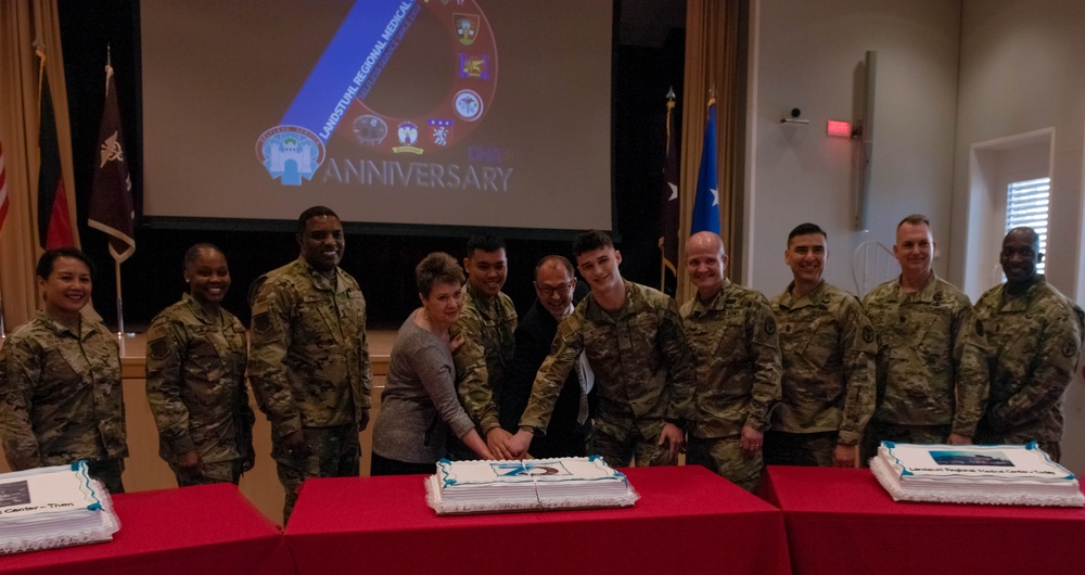 86 MDS celebrates 30 years of partnership with LRMC