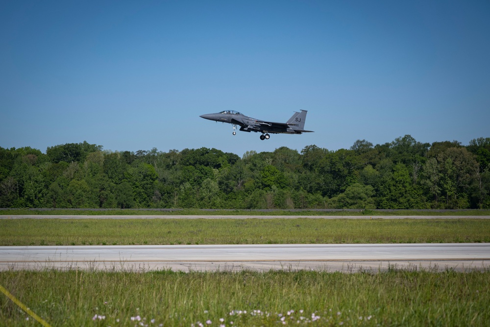 Airmen, Marines participate in Exercise Southern Strike