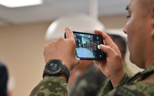 Honduras MoD, foreign attaches visit Soto Cano