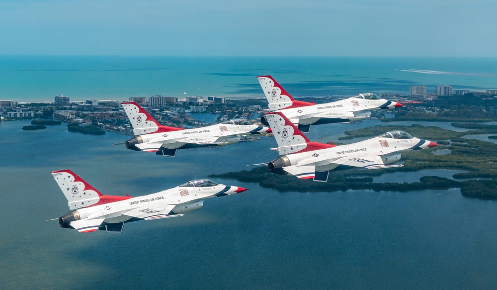 Thunderbirds perform at Cocoa Beach