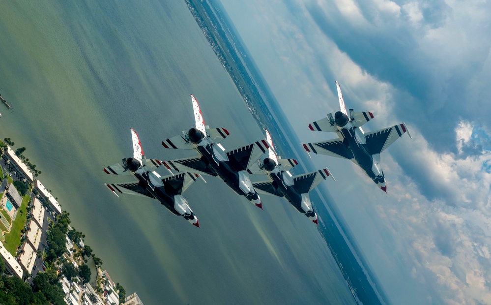 Thunderbirds perform at Cocoa Beach