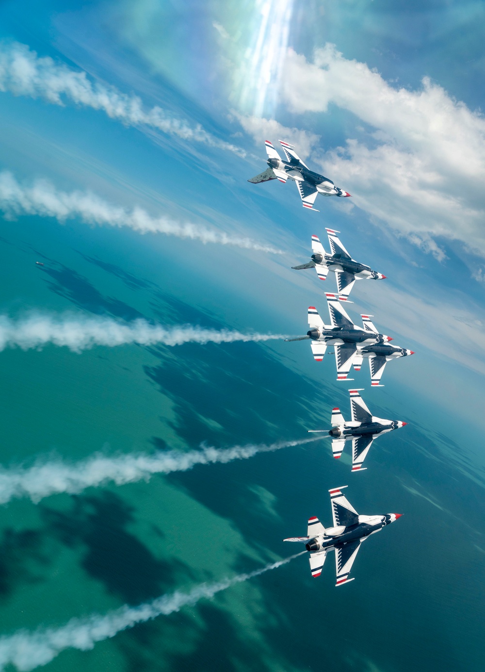 Thunderbirds perform at Cocoa Beach