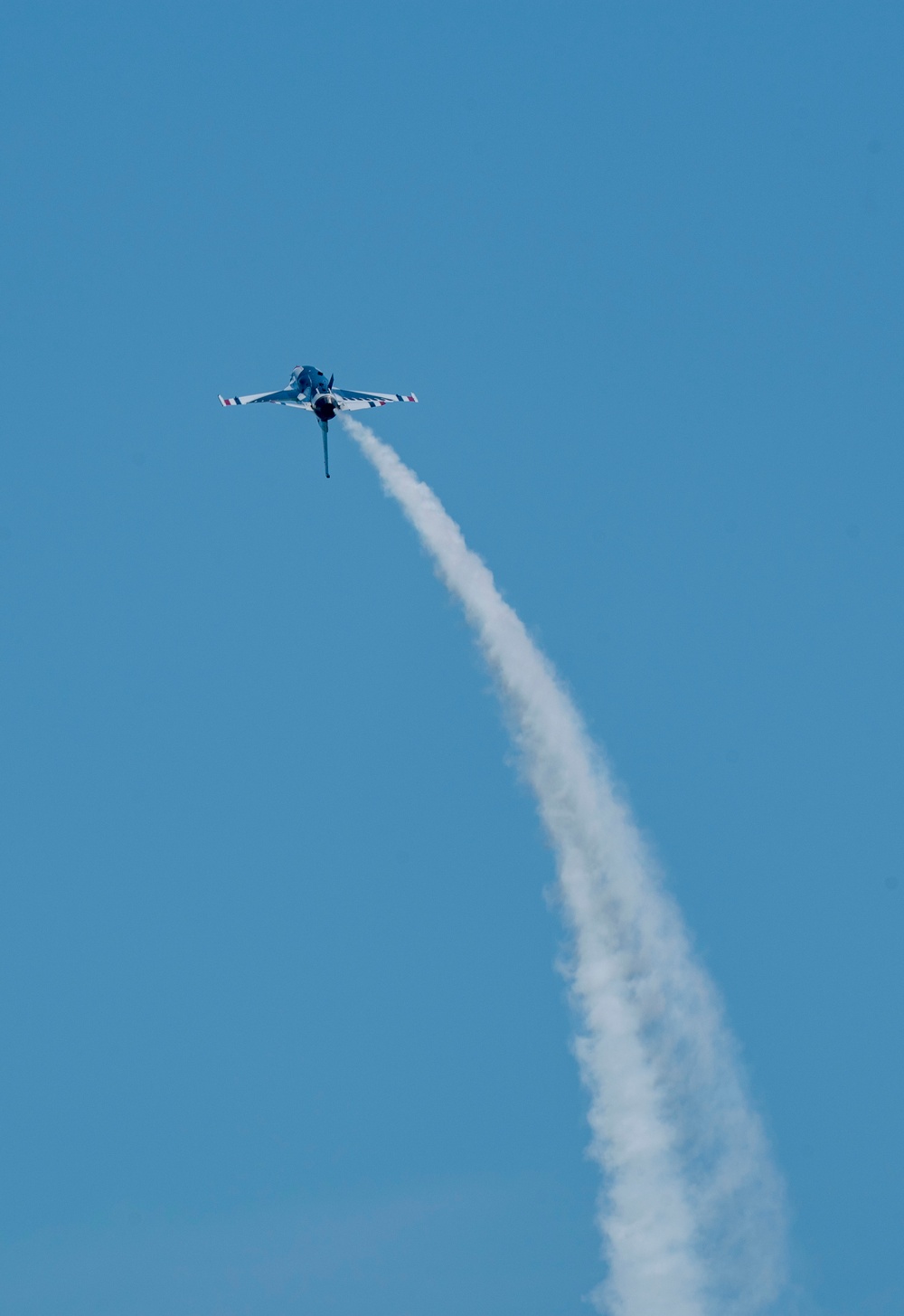 Thunderbirds perform at Cocoa Beach