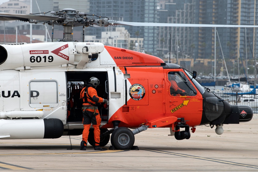 Coast Guard Air Station San Diego aircrew deploys for mission