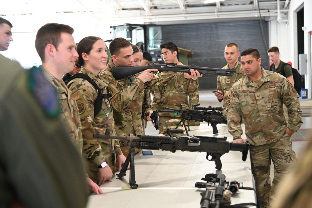 Cadets visit GRDC during AFROTC tour