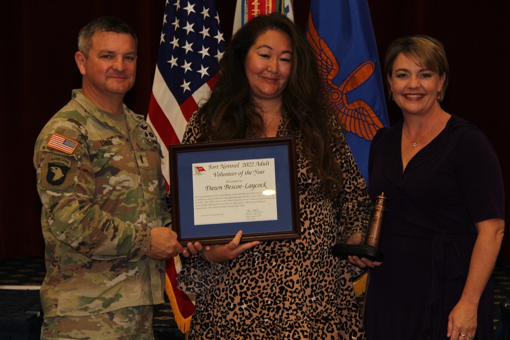 Fort Novosel honors volunteers during annual ceremony