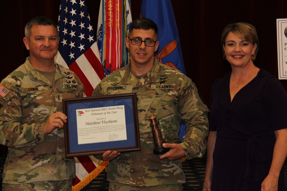 Fort Novosel honors volunteers during annual ceremony