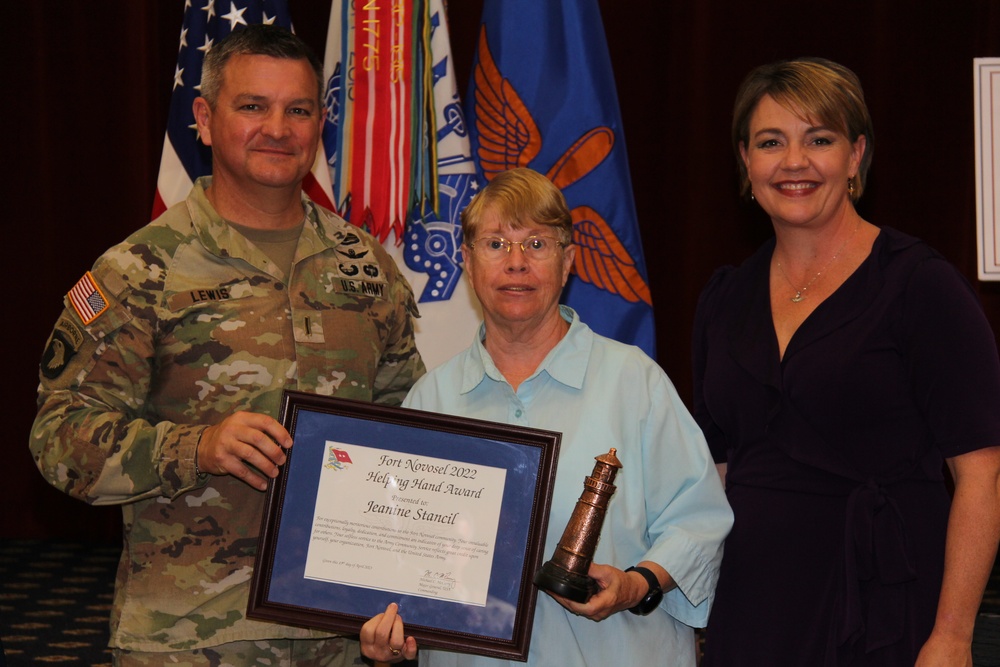 Fort Novosel honors volunteers during annual ceremony