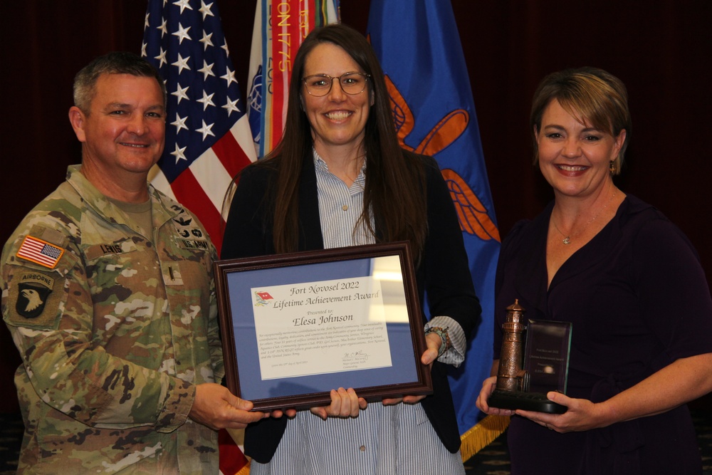 Fort Novosel honors volunteers during annual ceremony