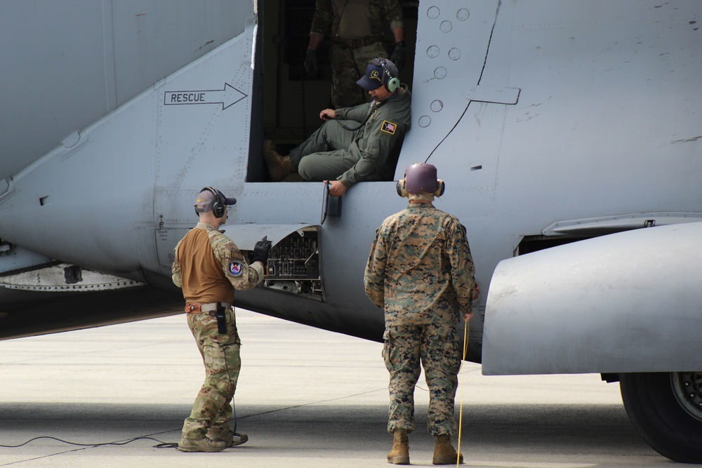 C-17 Globemaster III Hot Pit Refueling