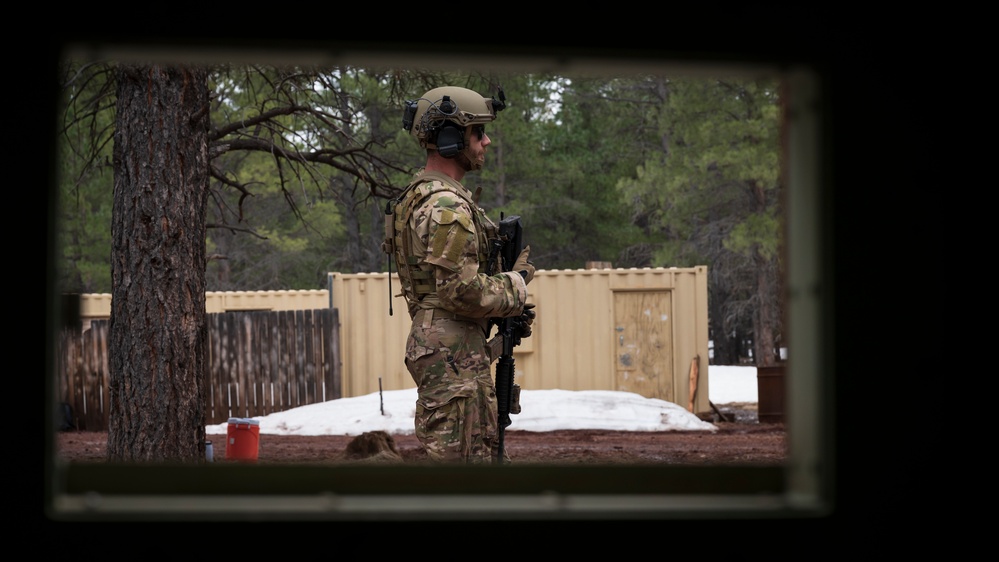 Luke EOD trains at Camp Navajo: Day 3