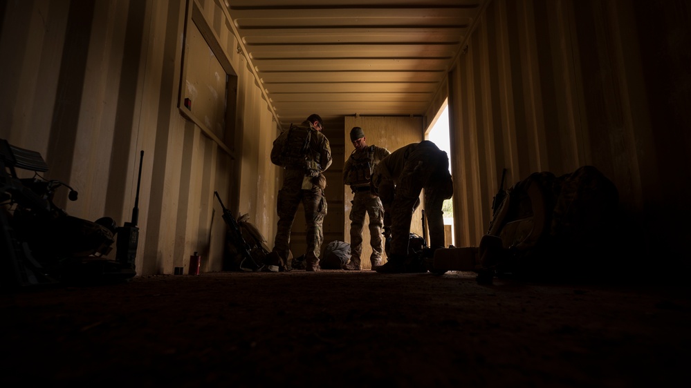 Luke EOD trains at Camp Navajo: Day 3