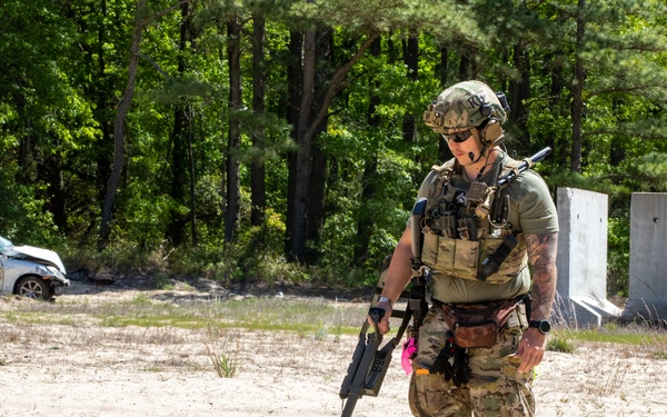 Explosive Ordnance Disposal Training and Evaluation Unit 2 (EODTEU TWO) hosts CrabEx