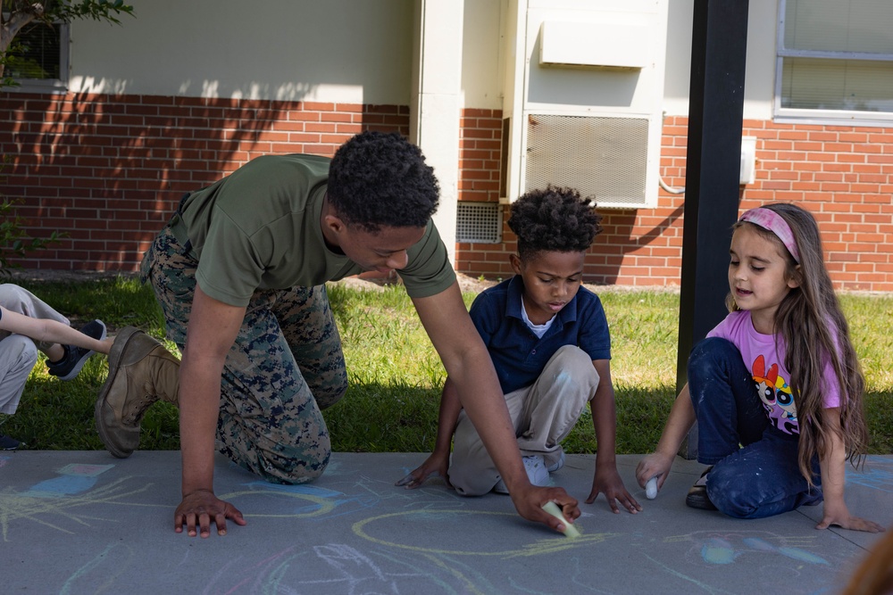 2d Marine Division Participates in &quot;Chalk the Walk&quot;