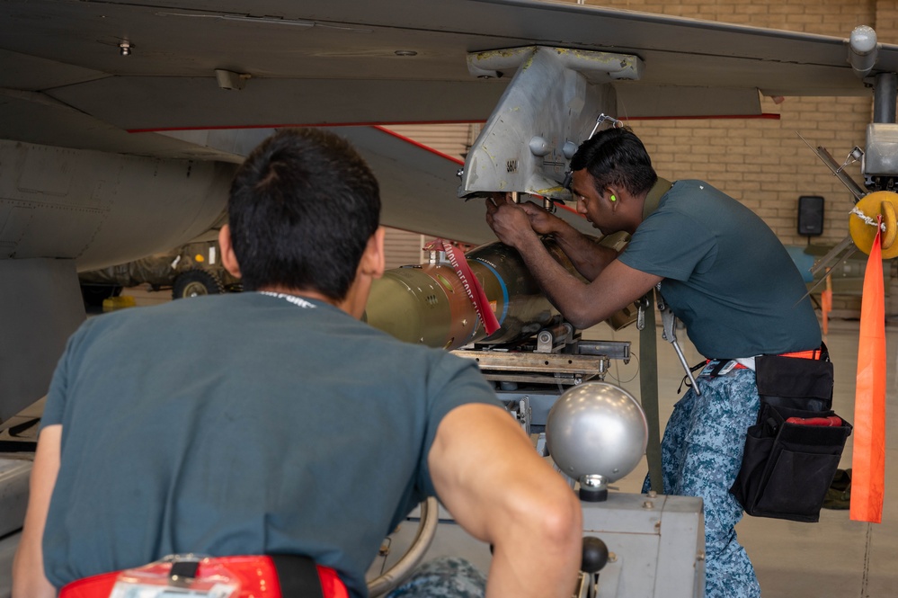 56th MXG hosts First Quarter Weapons Load Competition