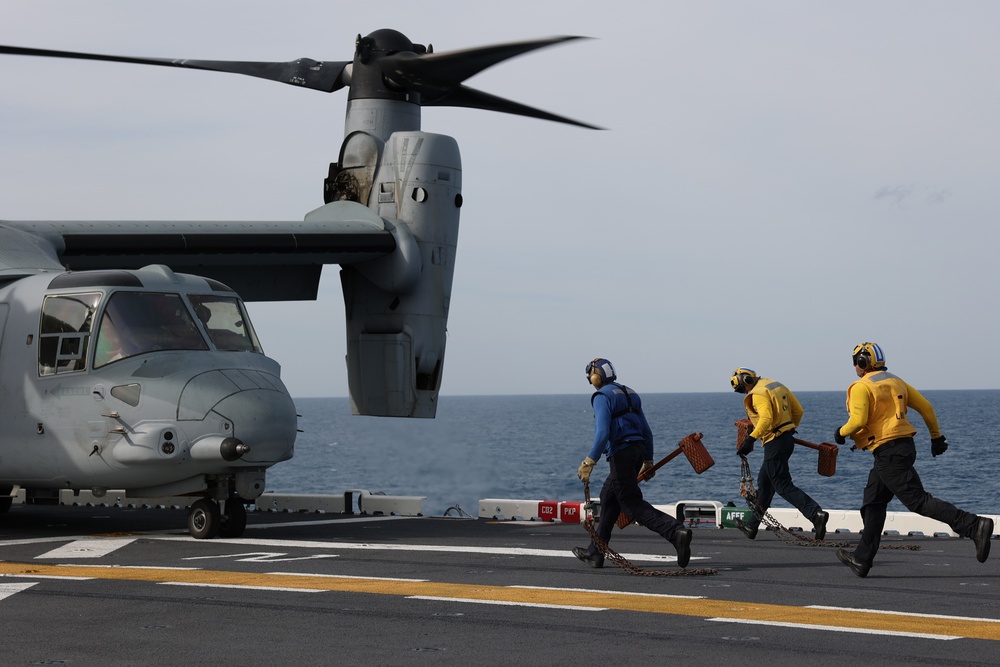 BATAAN CONDUCTS FLIGHT OPERATIONS