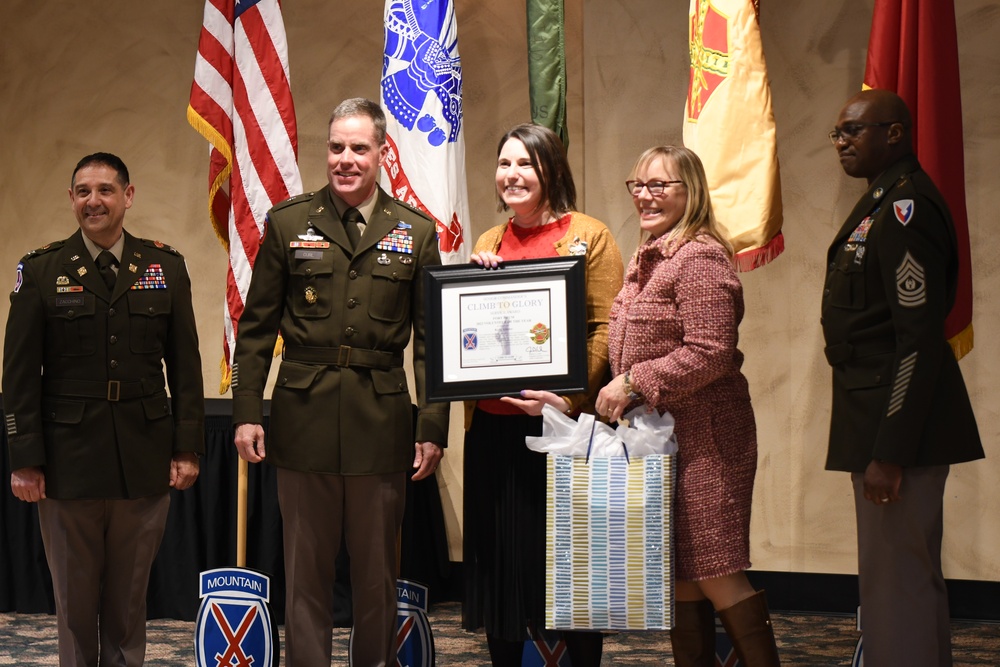 Fort Drum celebrates volunteerism, recognizes exceptional community service