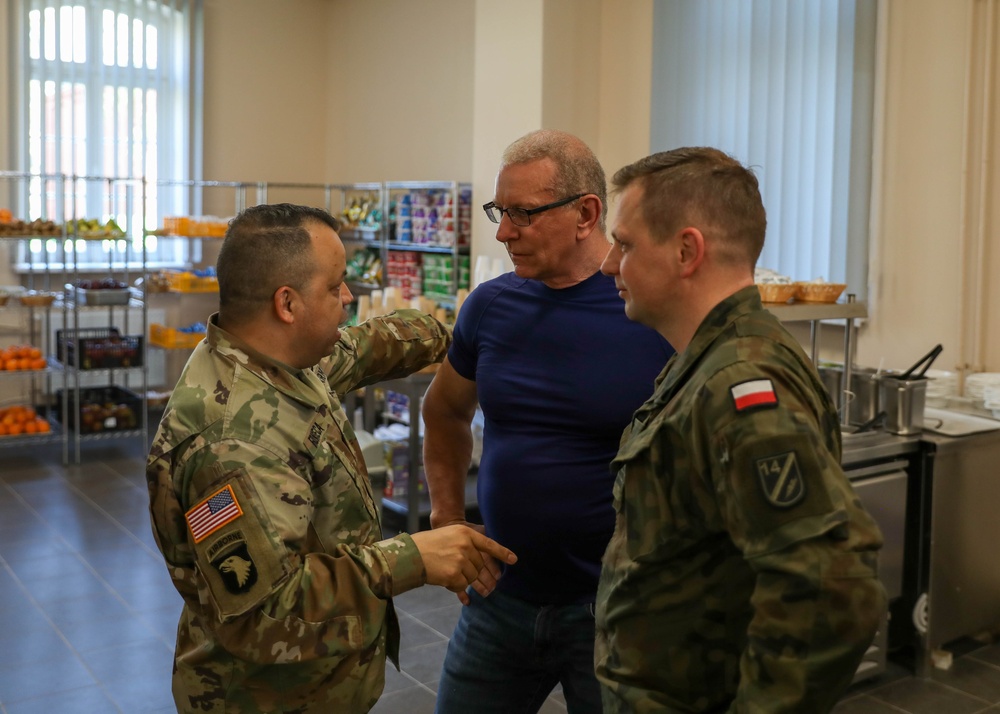 DVIDS Images Celebrity Chef Robert Irvine Visits Camp