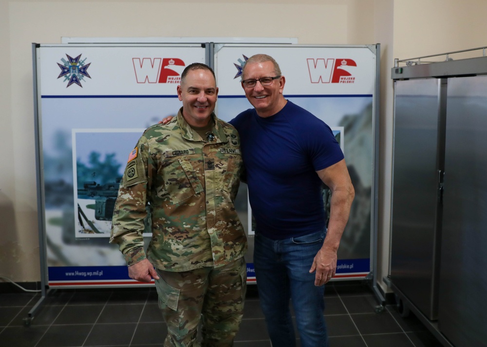 DVIDS Images Celebrity Chef Robert Irvine Visits Camp