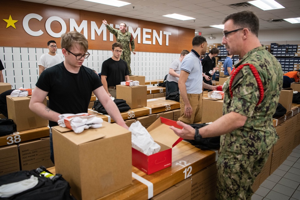 New Recruits Arrive at Recruit Training Command