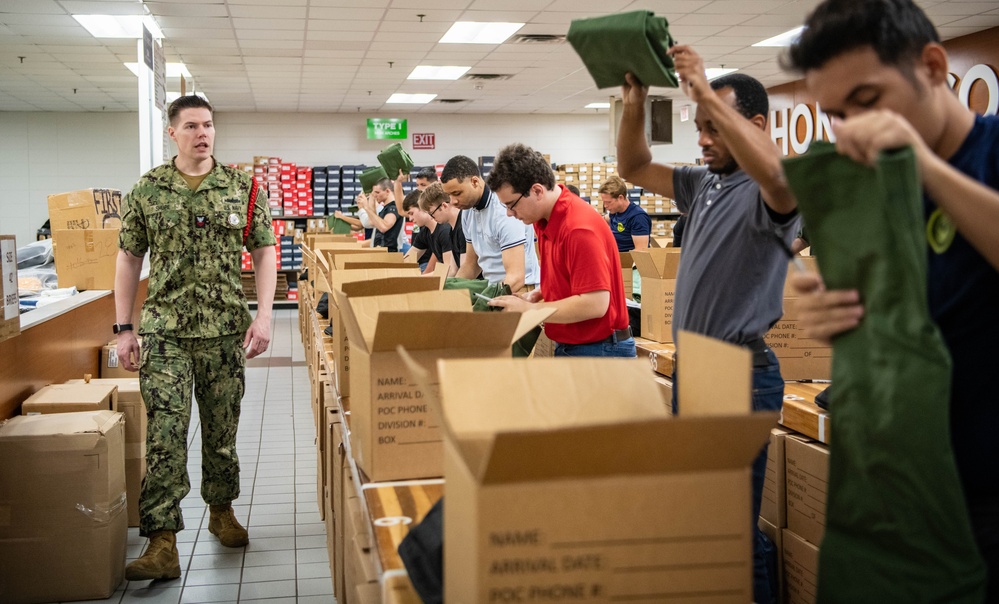 New Recruits Arrive at Recruit Training Command