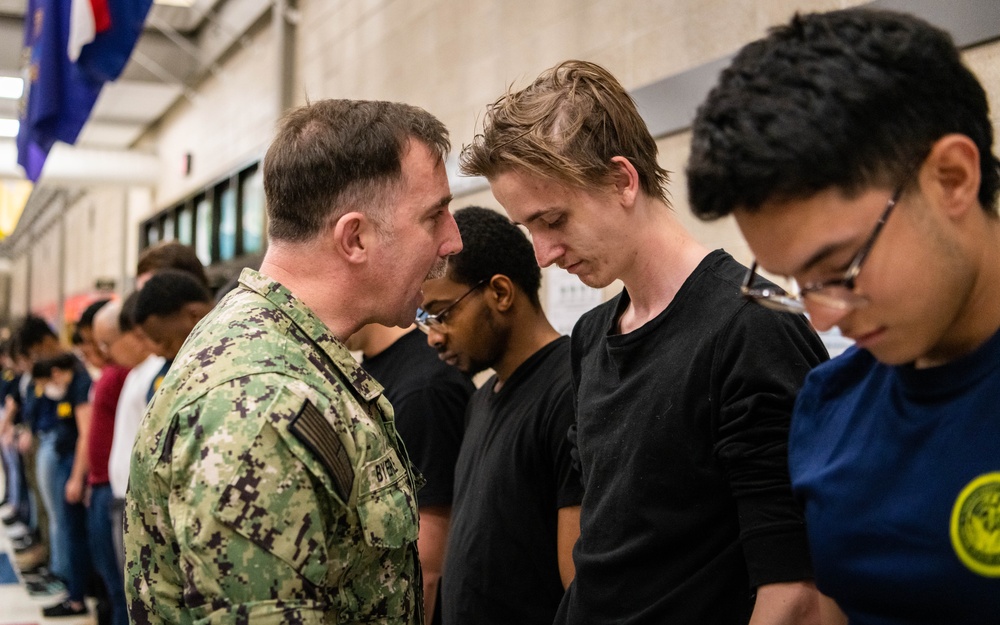 New Recruits Arrive at Recruit Training Command