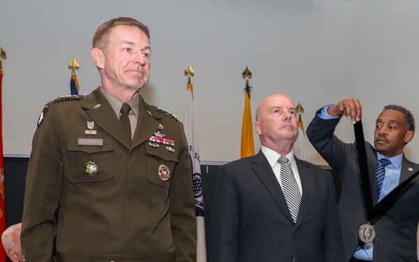 Sixth USU President Richard Thomas Awarded University Medal for Service