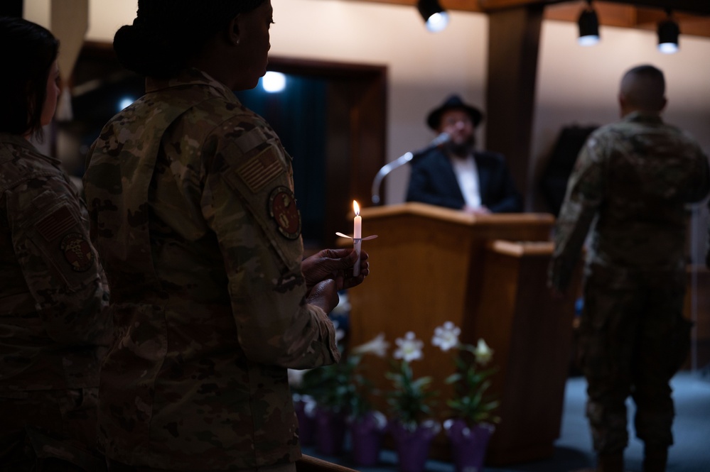 Holocaust Candlelight Remembrance