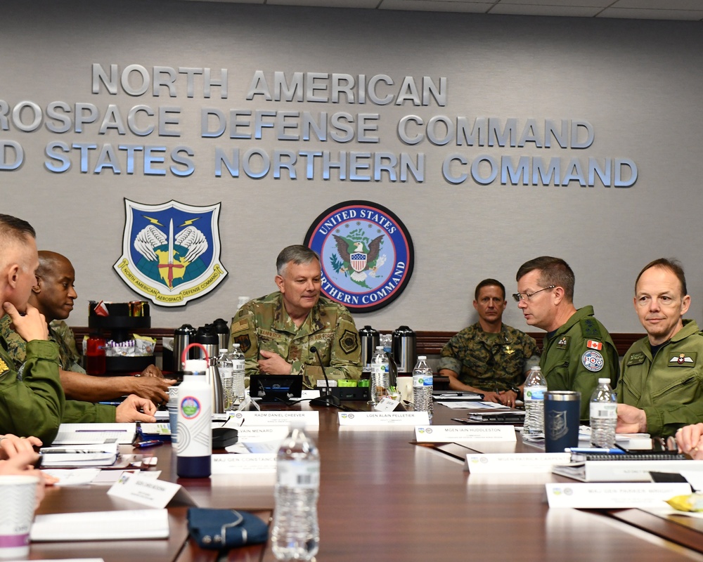 LGEN Eric Kenny Visits NORAD, USNORTHCOM