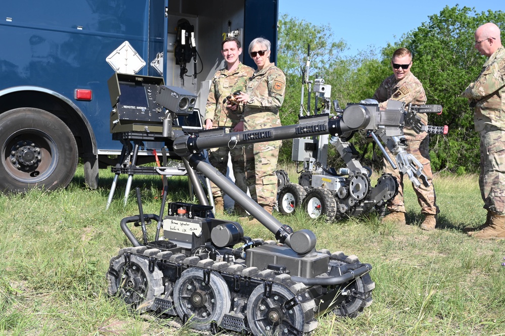 502nd JBSA-Lackland command team visits 902nd CES EOD 17 April 2023