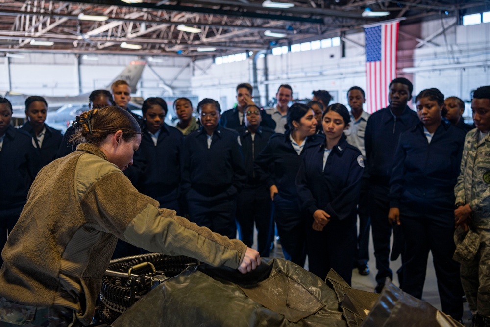 Spring Valley High School JROTC cadets tour Shaw Air Force Base