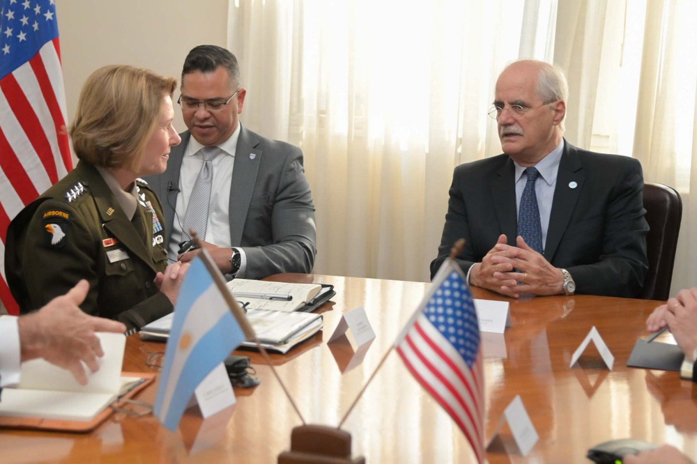 Gen. Richardson Visits Argentina, Chile