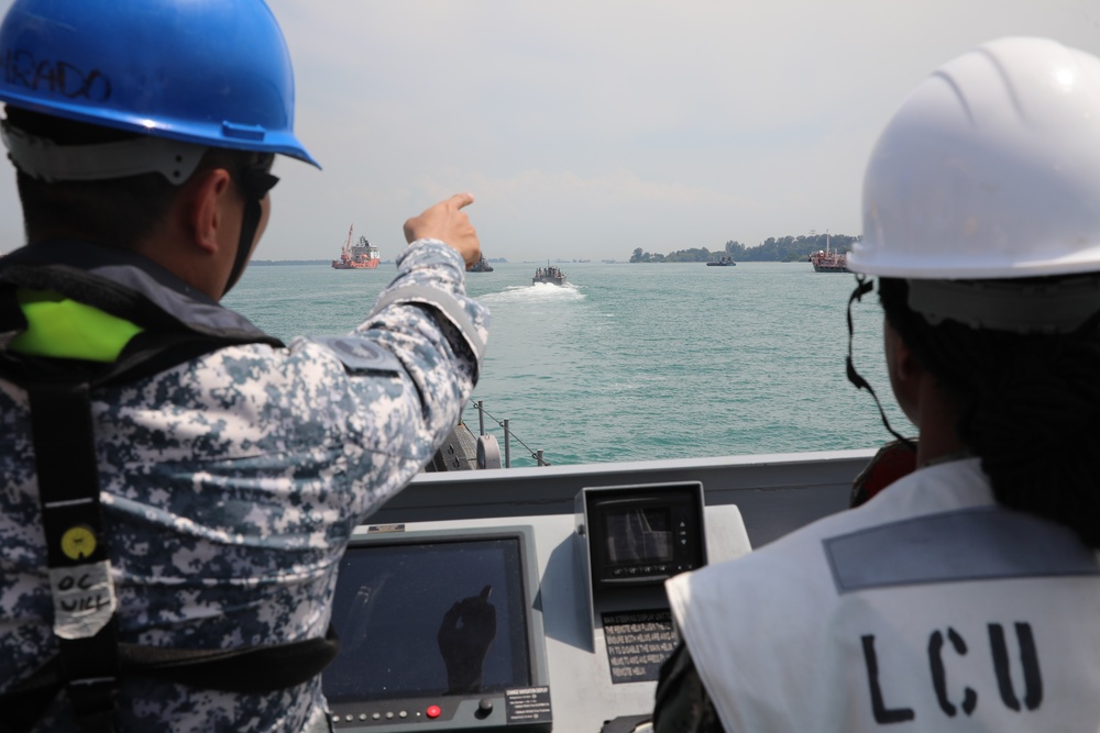 CARAT Singapore Amphibious Landing