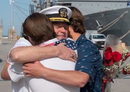 USS Leyte Gulf returns from Deployment with CSG-10