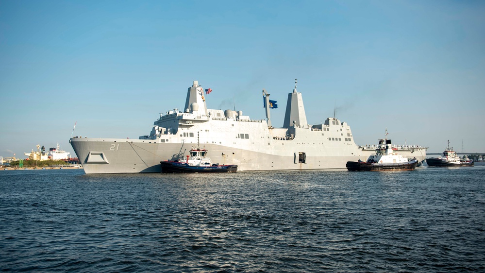 DVIDS Images Navy Fleet Week Fort Lauderdale 2023 Ship Arrivals