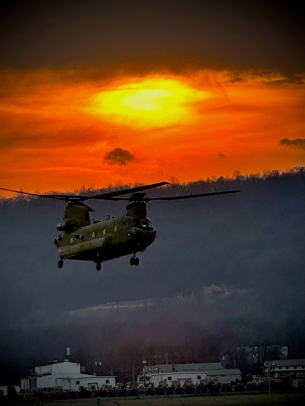 Chinook sunset at FTIG