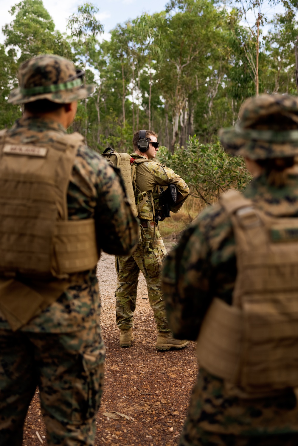 Corpsmen and Australian Defence Force Soldiers participate in Tactical Combat Casualty Care exercise
