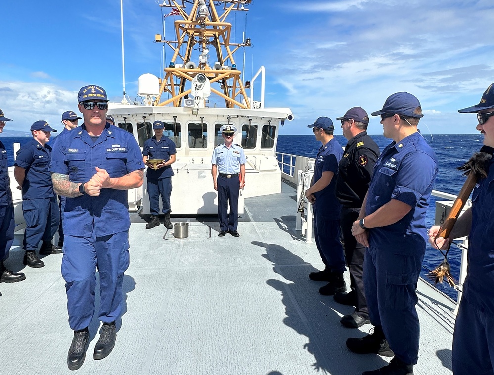 Lt. Fox earns permanent Cutterman Insignia