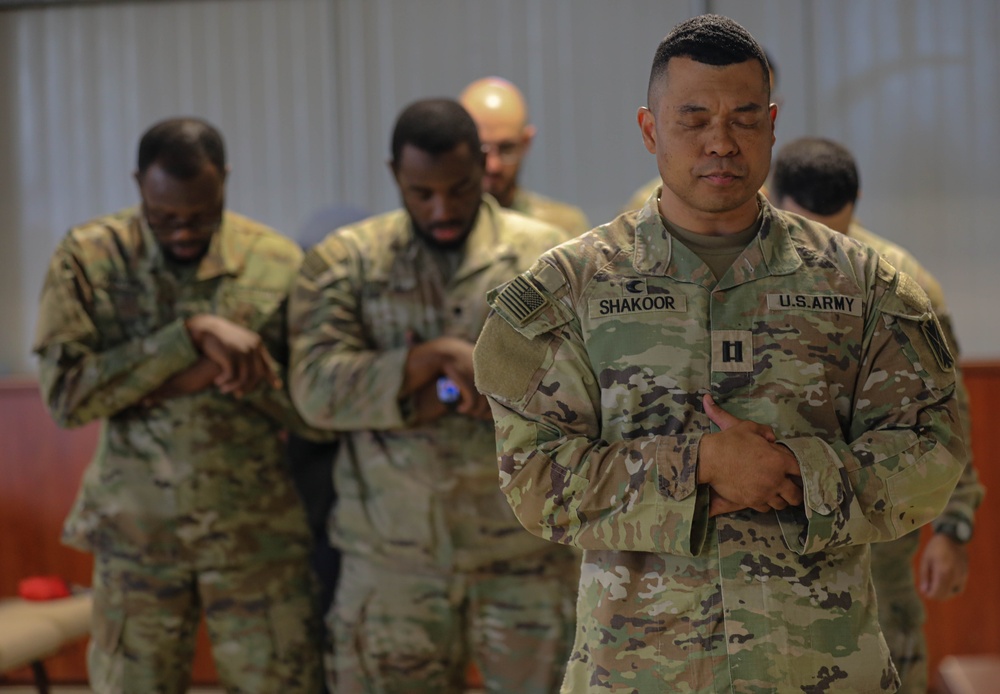 Soldiers come together to celebrate their religions in Romania
