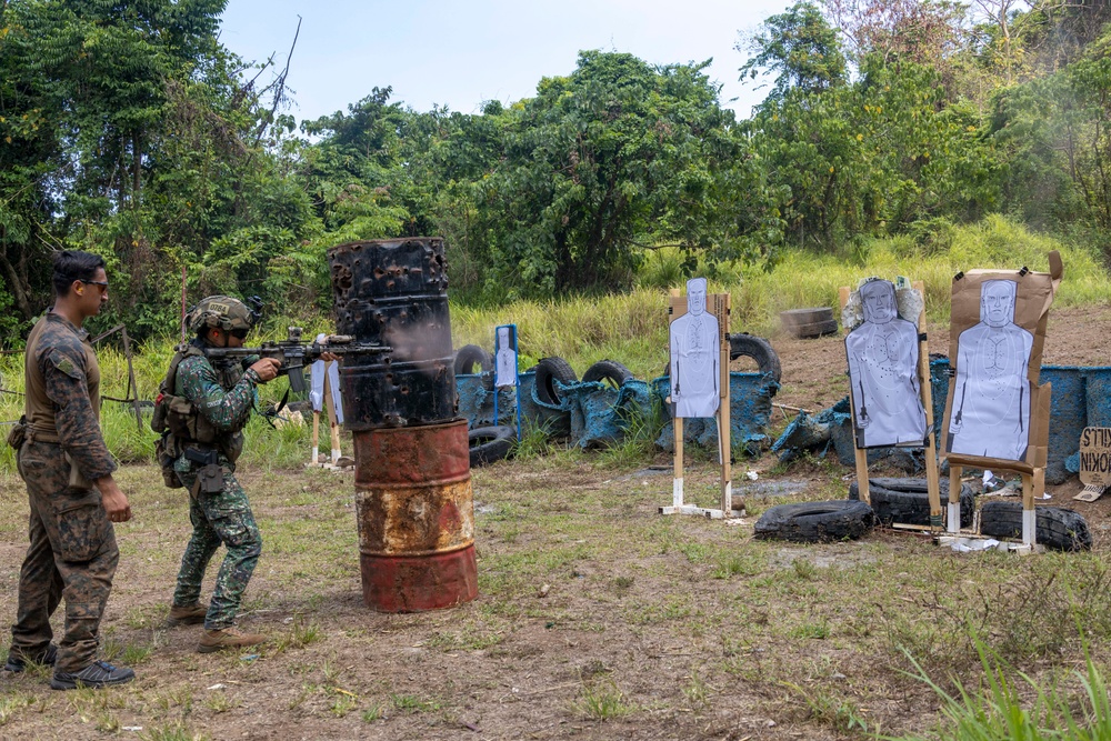 13th MEU MRF Close Quarters Training during Balikatan 23