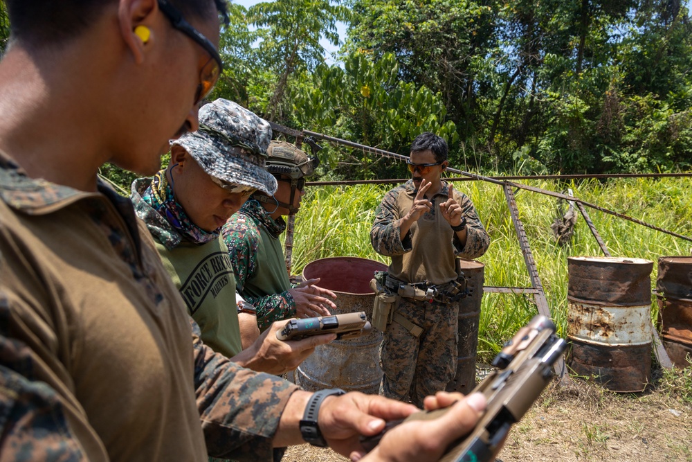 13th MEU MRF Close Quarters Training during Balikatan 23