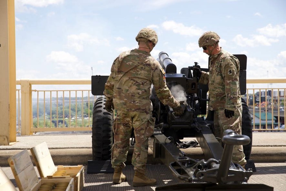 DVIDS News Kentucky National Guard Supports Thunder Over Louisville