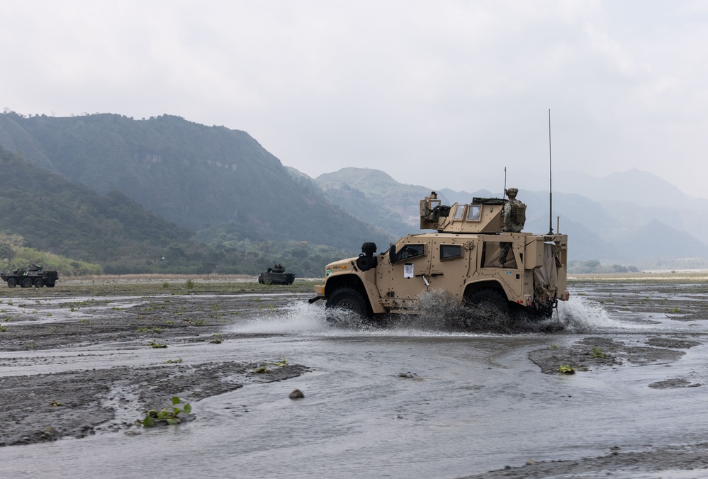 Balikatan 23 | 3d LCT Marines, Philippine Marines conduct mechanized raid