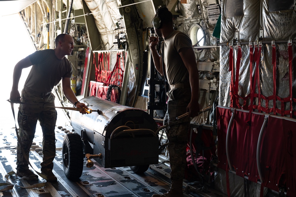 Little Rock Air Force Base Reservists deliver goods to Subic Bay International Airport