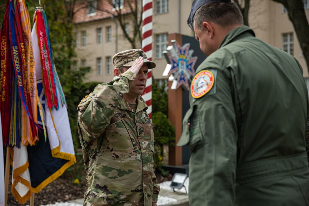 Command Sergeant Major Rathburn Receives the Polish Army Medal