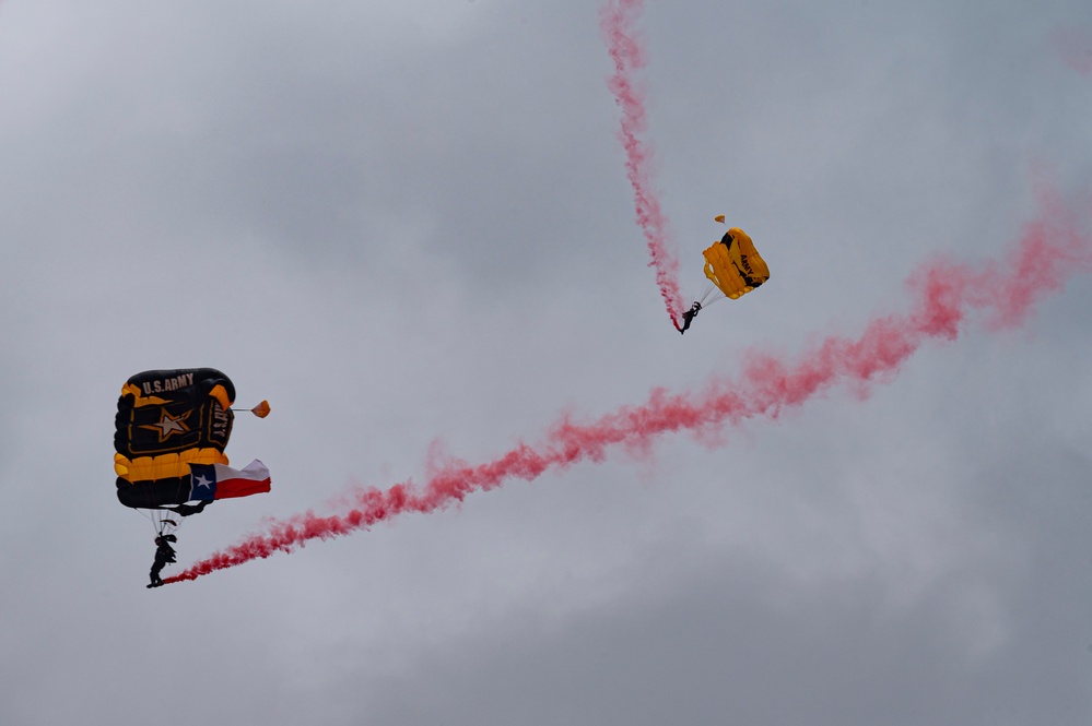 Team Dyess rounds out first air show in four years