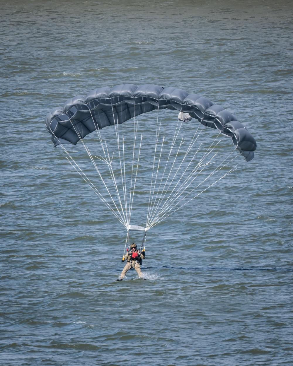 Aircraft perform at Thunder air show