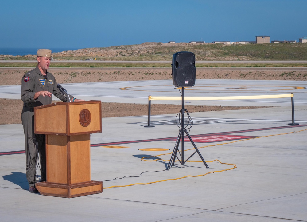 Naval Base Coronado Leadership and NMCB 3,4, ACB 1 and Reyes Contraction cut ribbon at new CALA