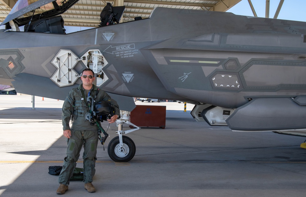 2,000th U.S. F-35 pilot graduates from Luke AFB